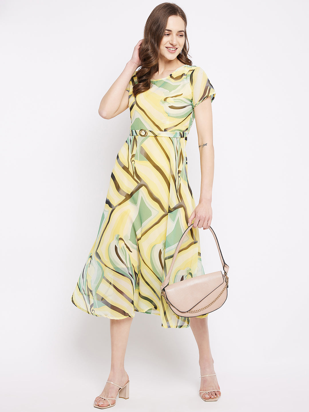 Round neck short dresses . yellow M
