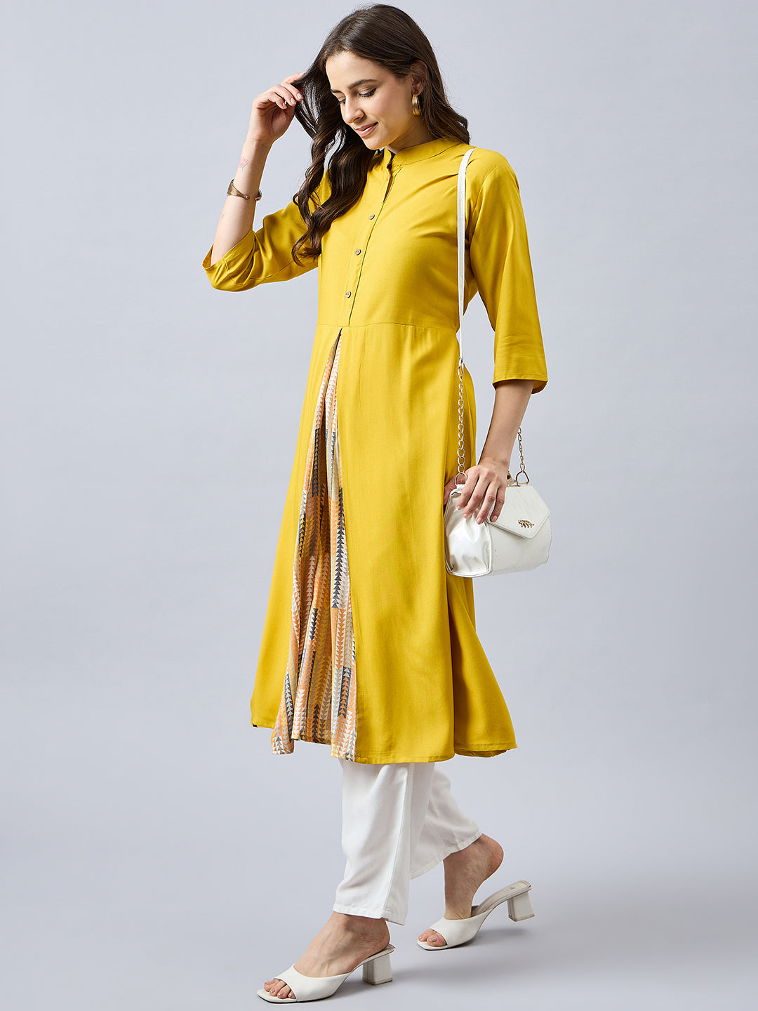 Women Mandarin Collar Anarkali Panelled Rayon Kurta