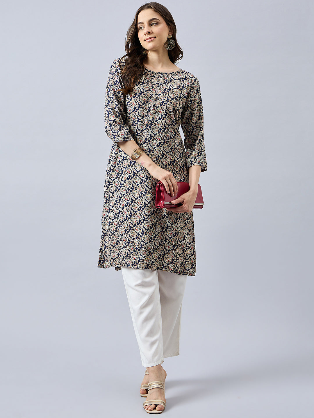 Women Floral Printed Round Neck Straight Kurta