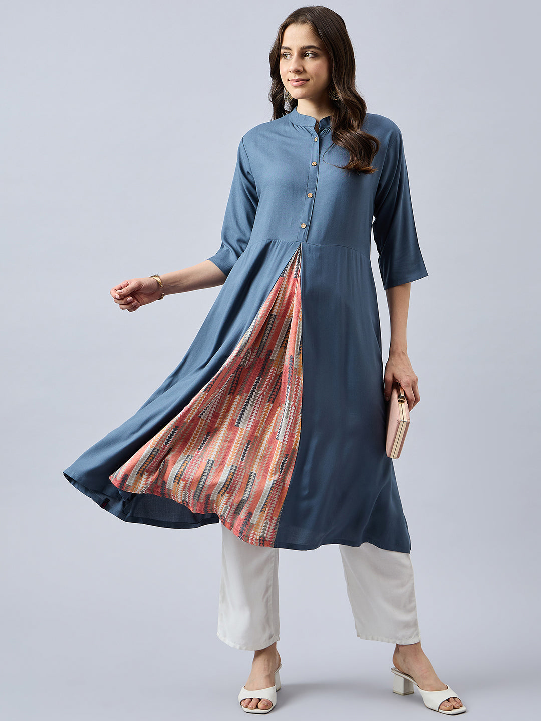 Women Mandarin Collar Anarkali Panelled Rayon Kurta