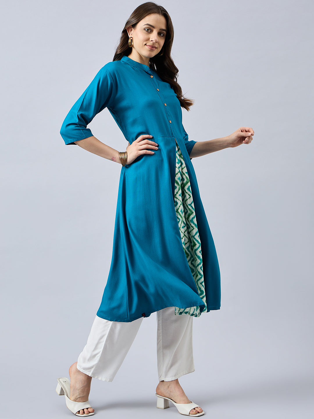 Women Mandarin Collar Anarkali Panelled Rayon Kurta