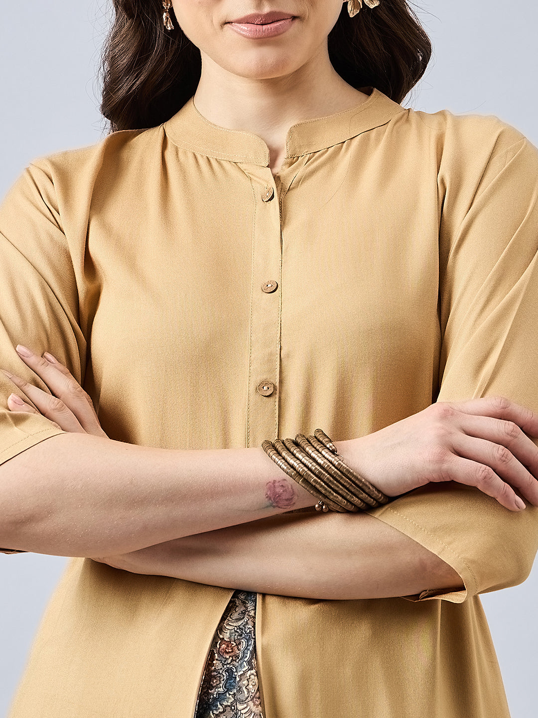 Women Mandarin Collar Anarkali Panelled Rayon Kurta