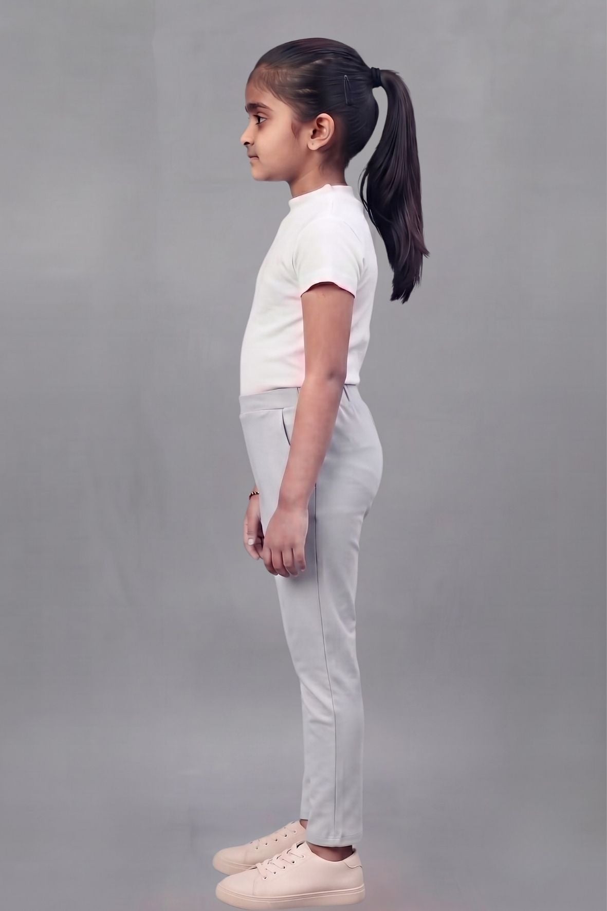 Girls Grey Colour Straight Pant