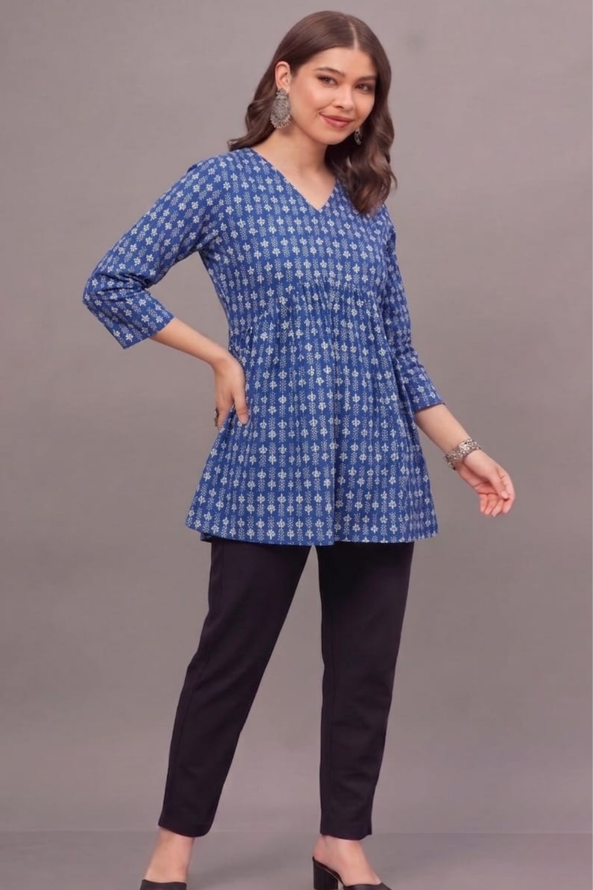 Indigo Floral Buti Cotton Short Printed kurti