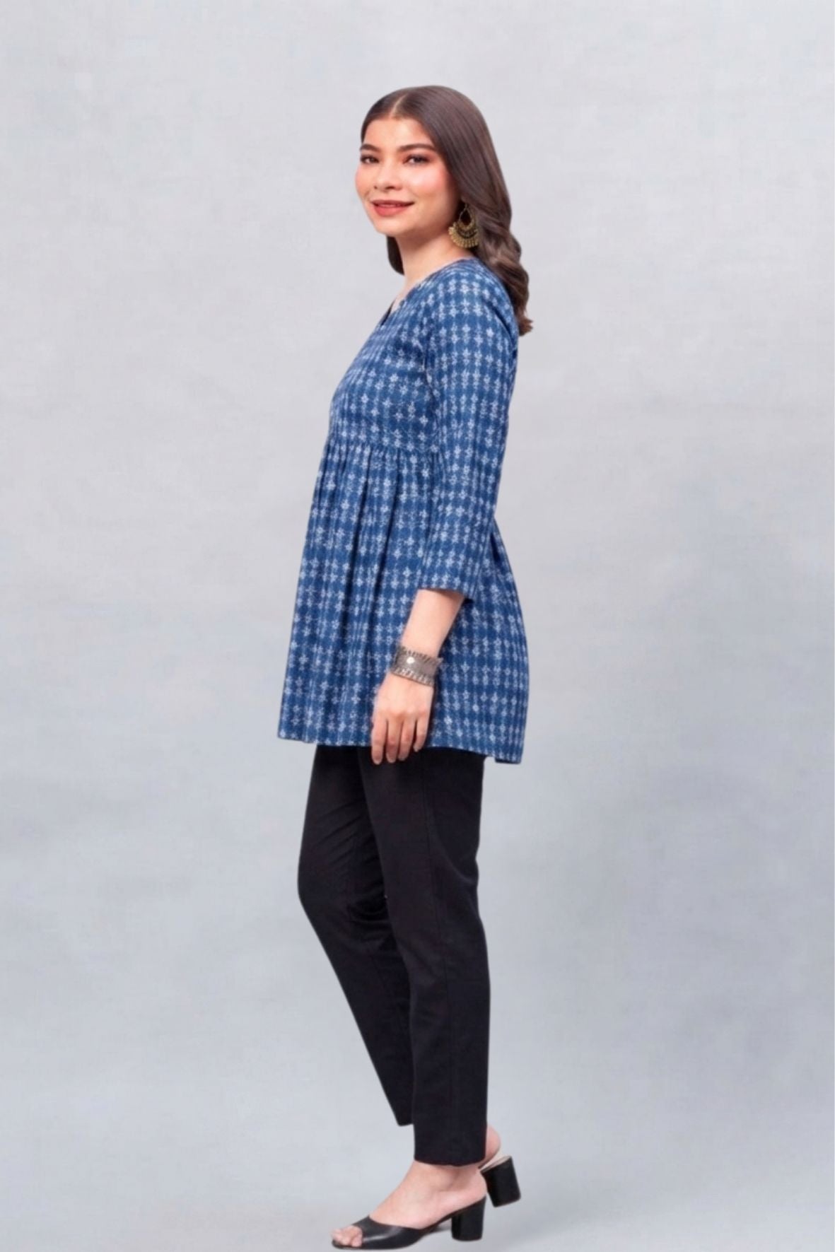 Indigo Floral Buti Cotton Short Printed kurti