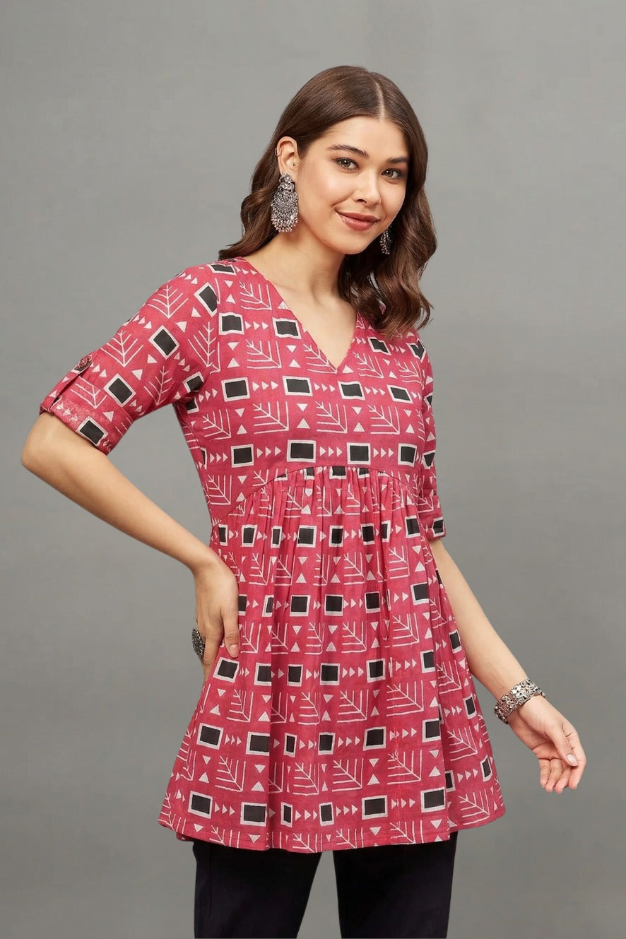 Red Geometric Print V-Neck Cotton Kurti for Women