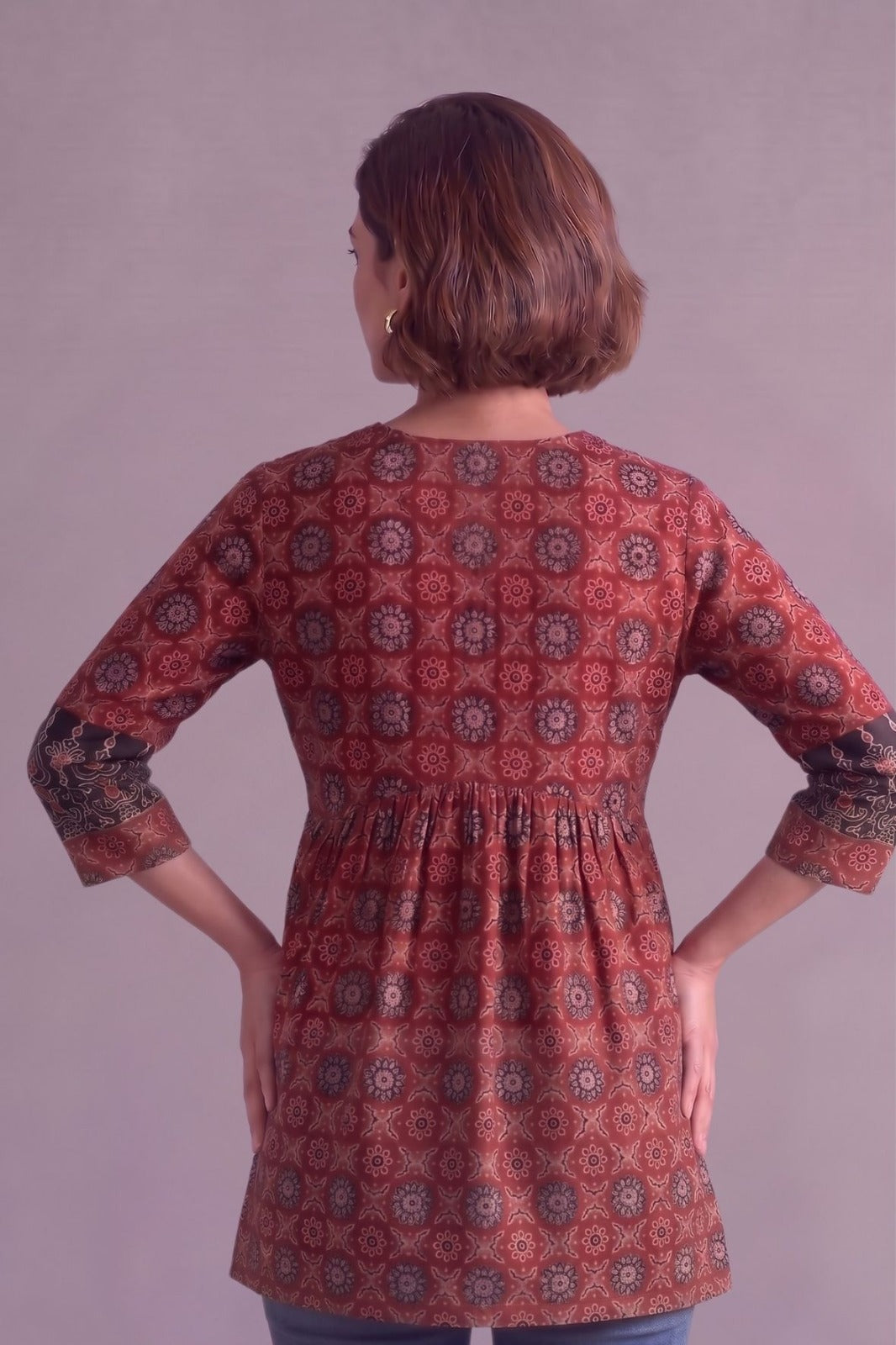 Ethnic rust border cotton V neck kurti