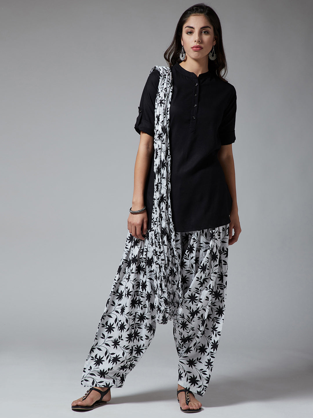 Retro Styled Patiala with Black Kurti Set