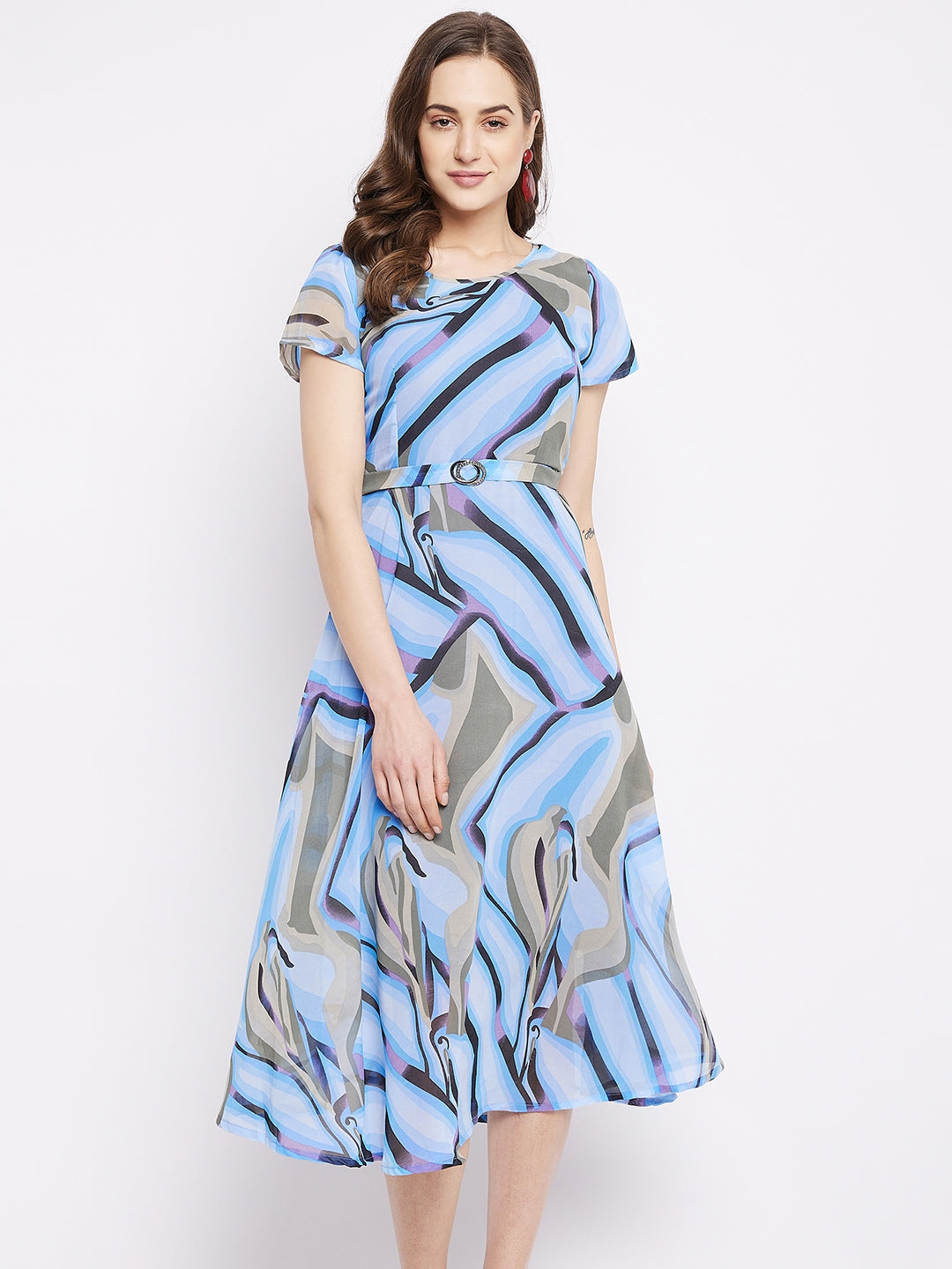 Round neck short dresses .