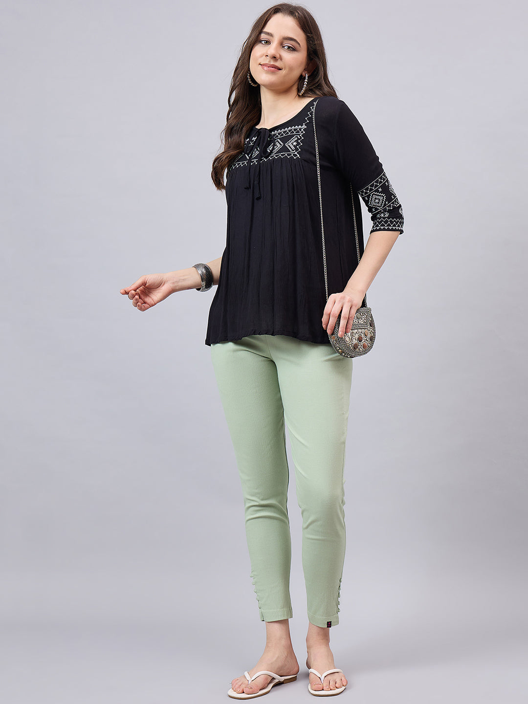 Pista Green Regular Fit Potli Pants