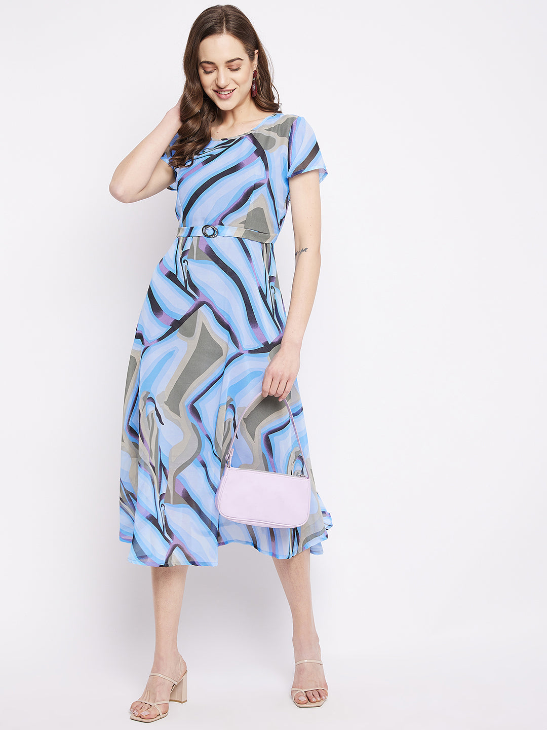 Round neck short dresses . blue