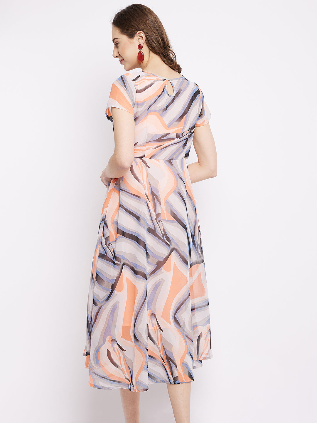 Round neck short dresses .