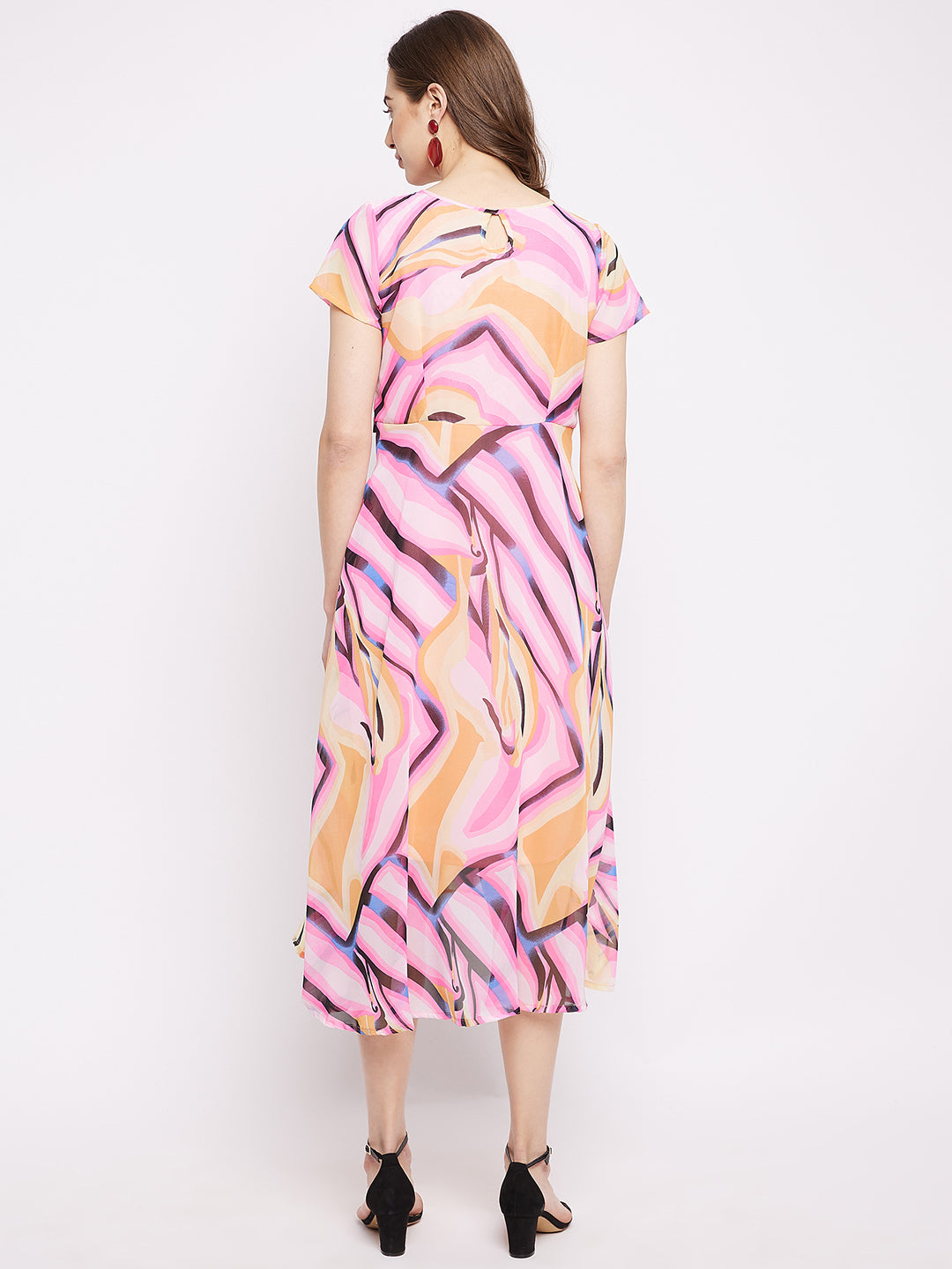 Round neck short dresses .