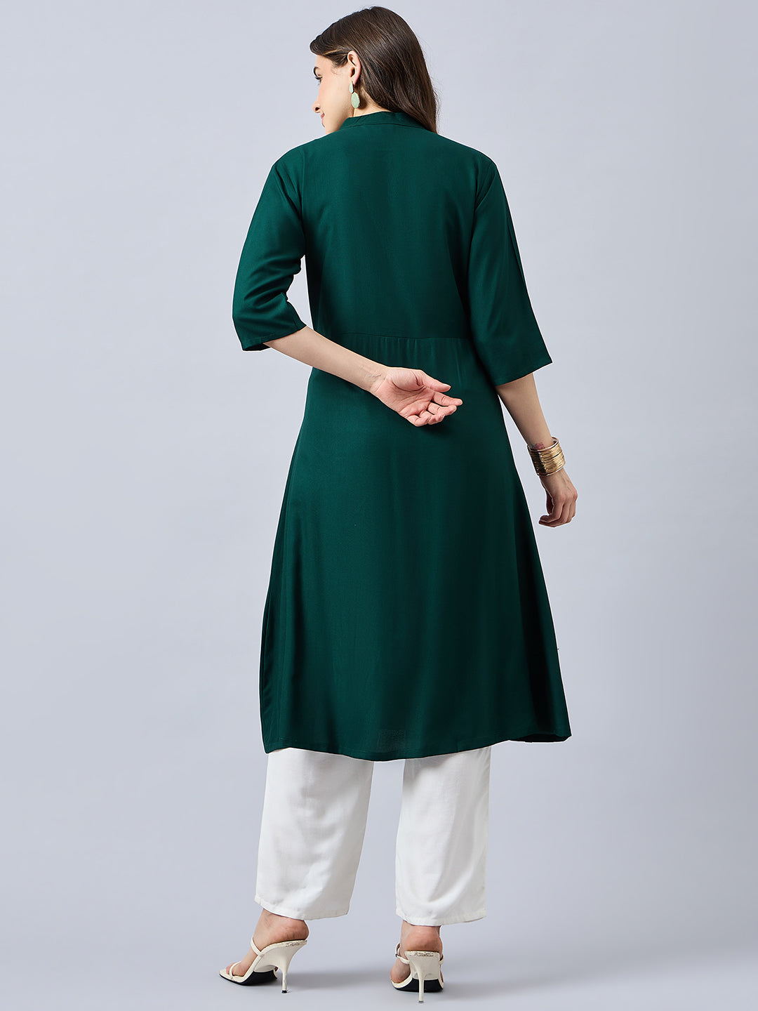 Women Mandarin Collar Anarkali Panelled Rayon Kurta