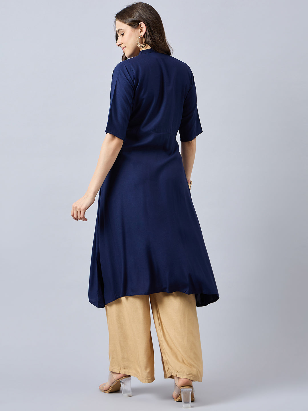 Women Mandarin Collar Anarkali Panelled Rayon Kurta