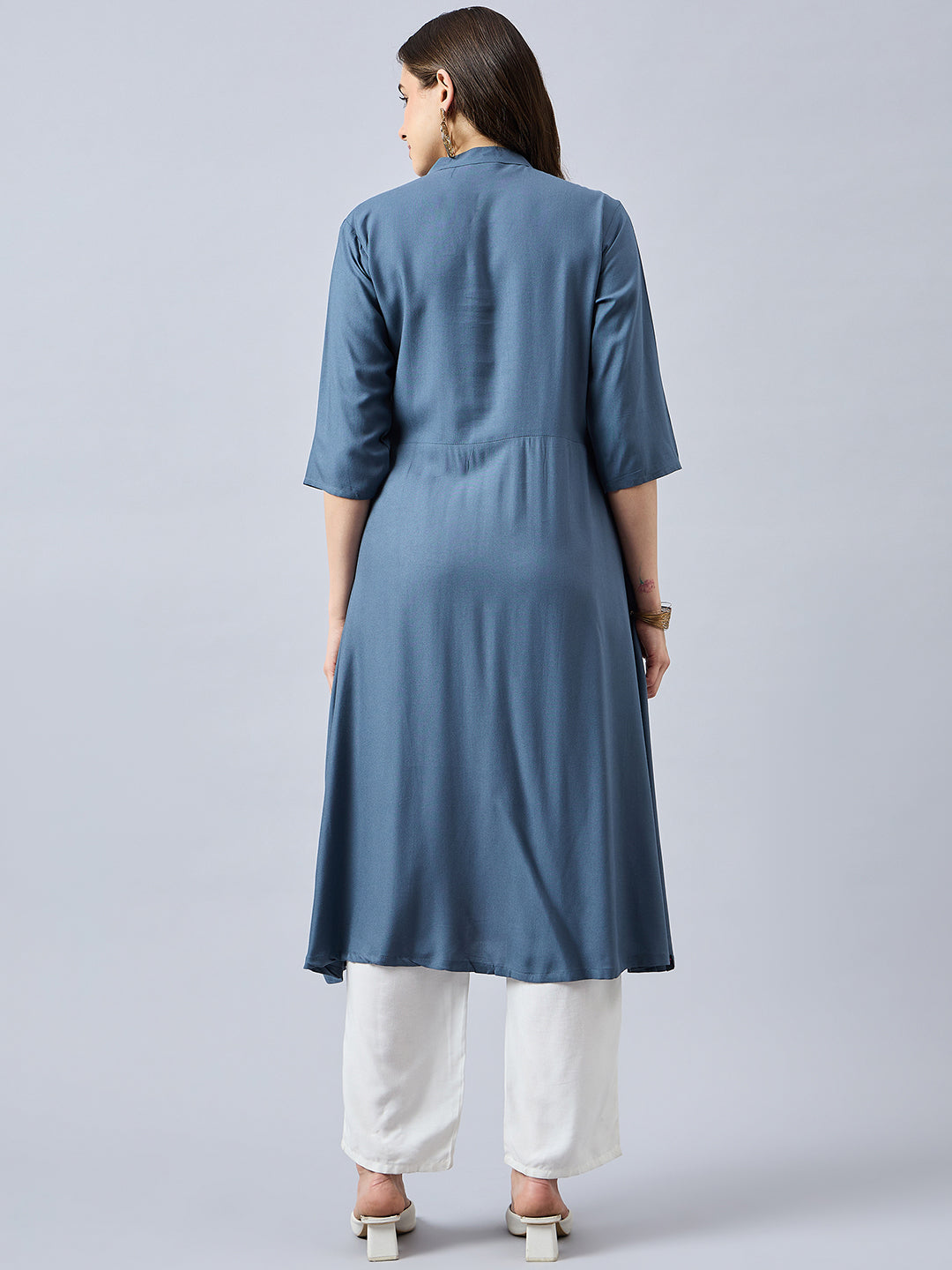 Women Mandarin Collar Anarkali Panelled Rayon Kurta