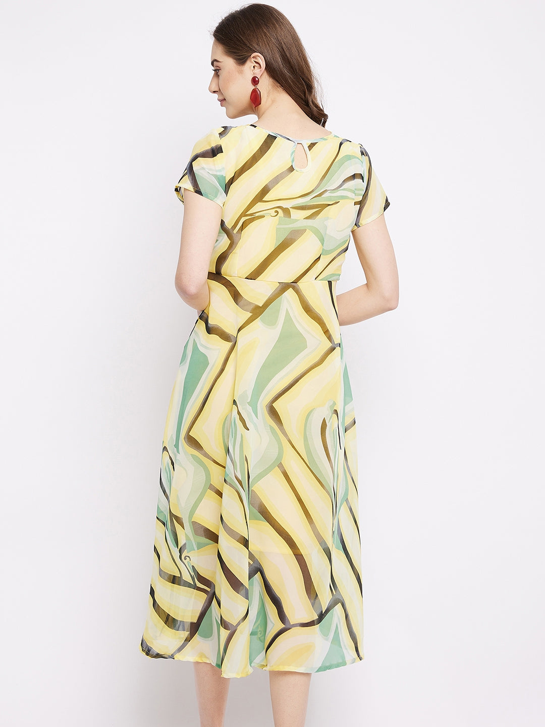 Round neck short dresses .