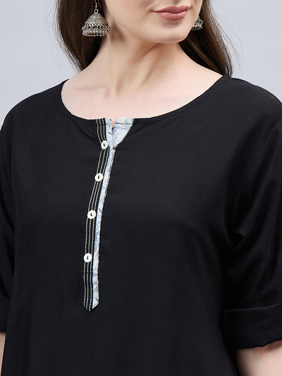 Black Round Neck Straight Fit Rayon Kurti M