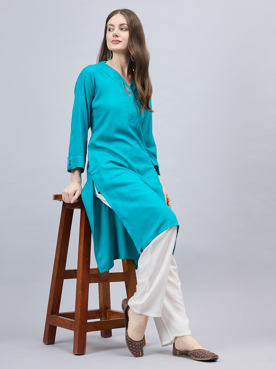 Turquoise V-Neck Straight Fit Rayon Kurti