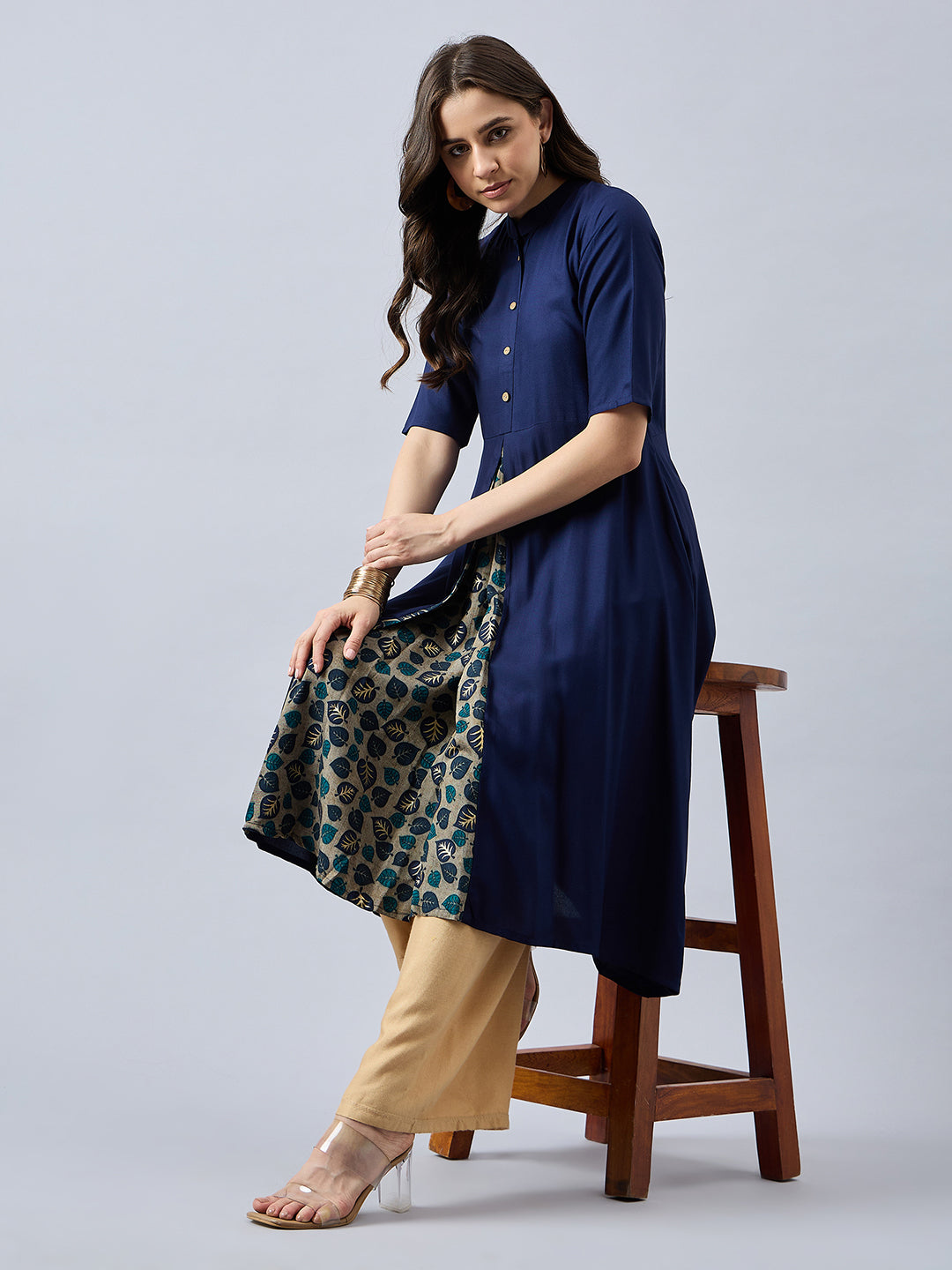 Women Mandarin Collar Anarkali Panelled Rayon Kurta