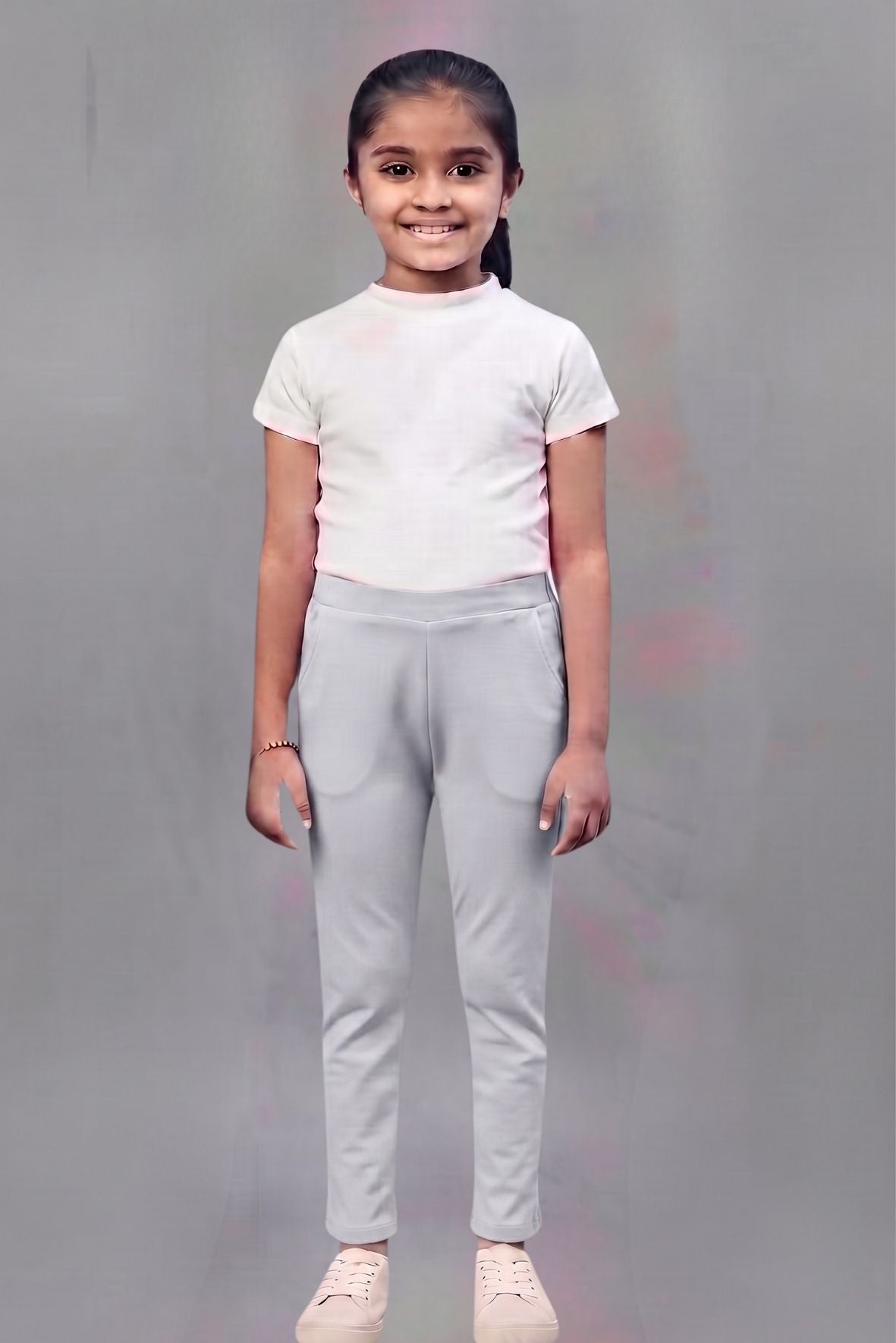 Girls Grey Colour Straight Pant