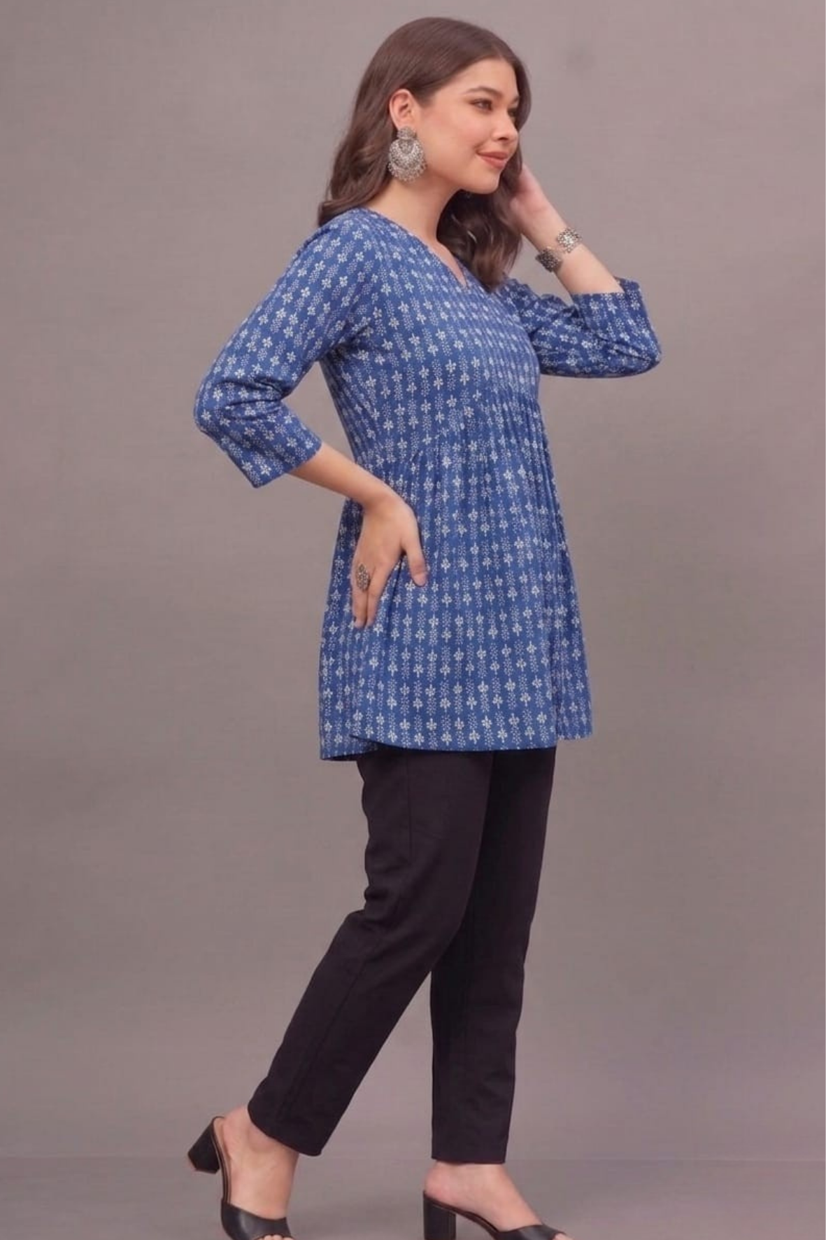 Indigo Floral Buti Cotton Short Printed kurti