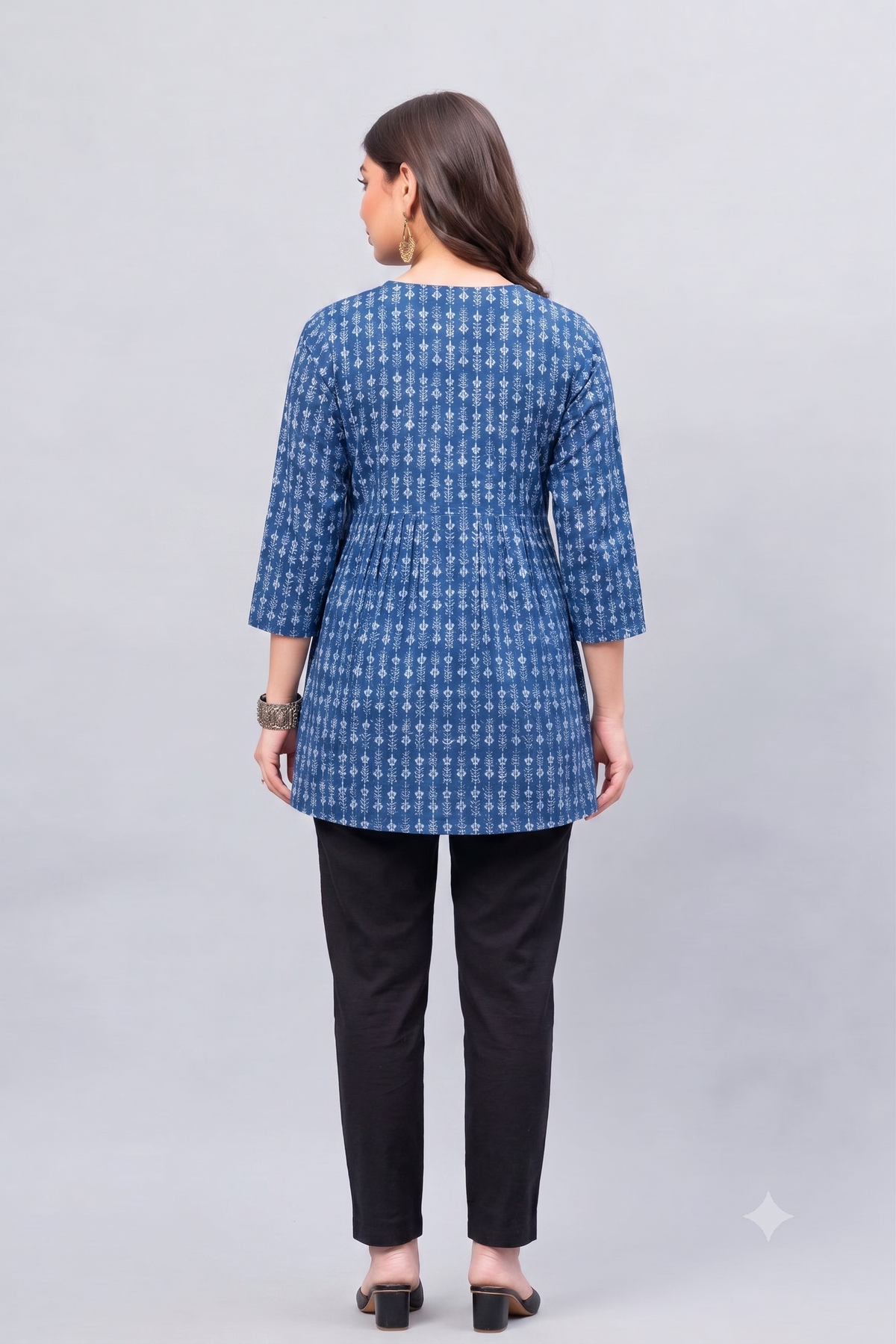 Indigo Floral Buti Cotton Short Printed kurti