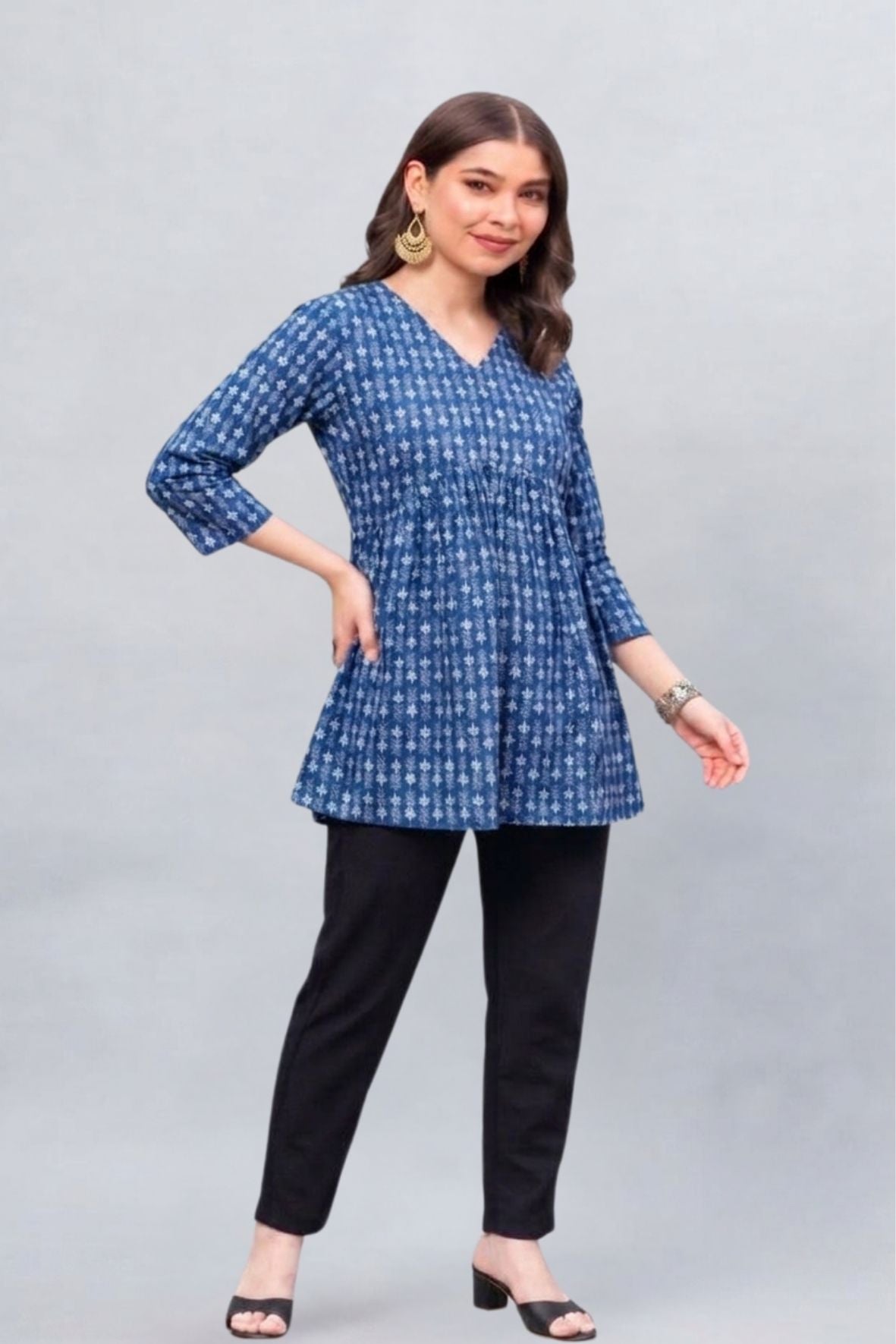 Indigo Floral Buti Cotton Short Printed kurti