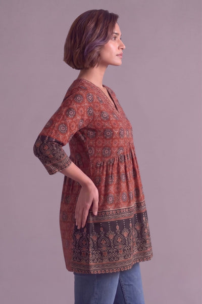 Ethnic rust border cotton V neck kurti