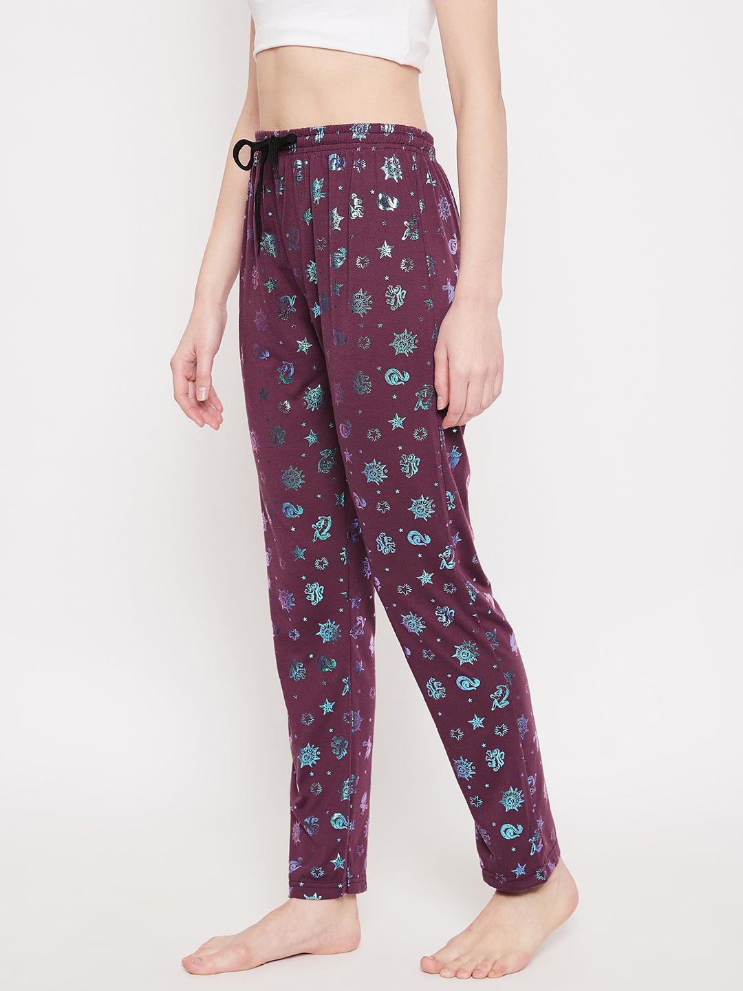 Women's Glowing Knights Printed Pajama