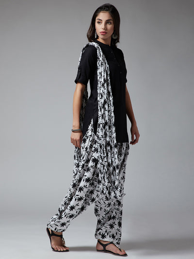 Retro Styled Patiala with Black Kurti Set