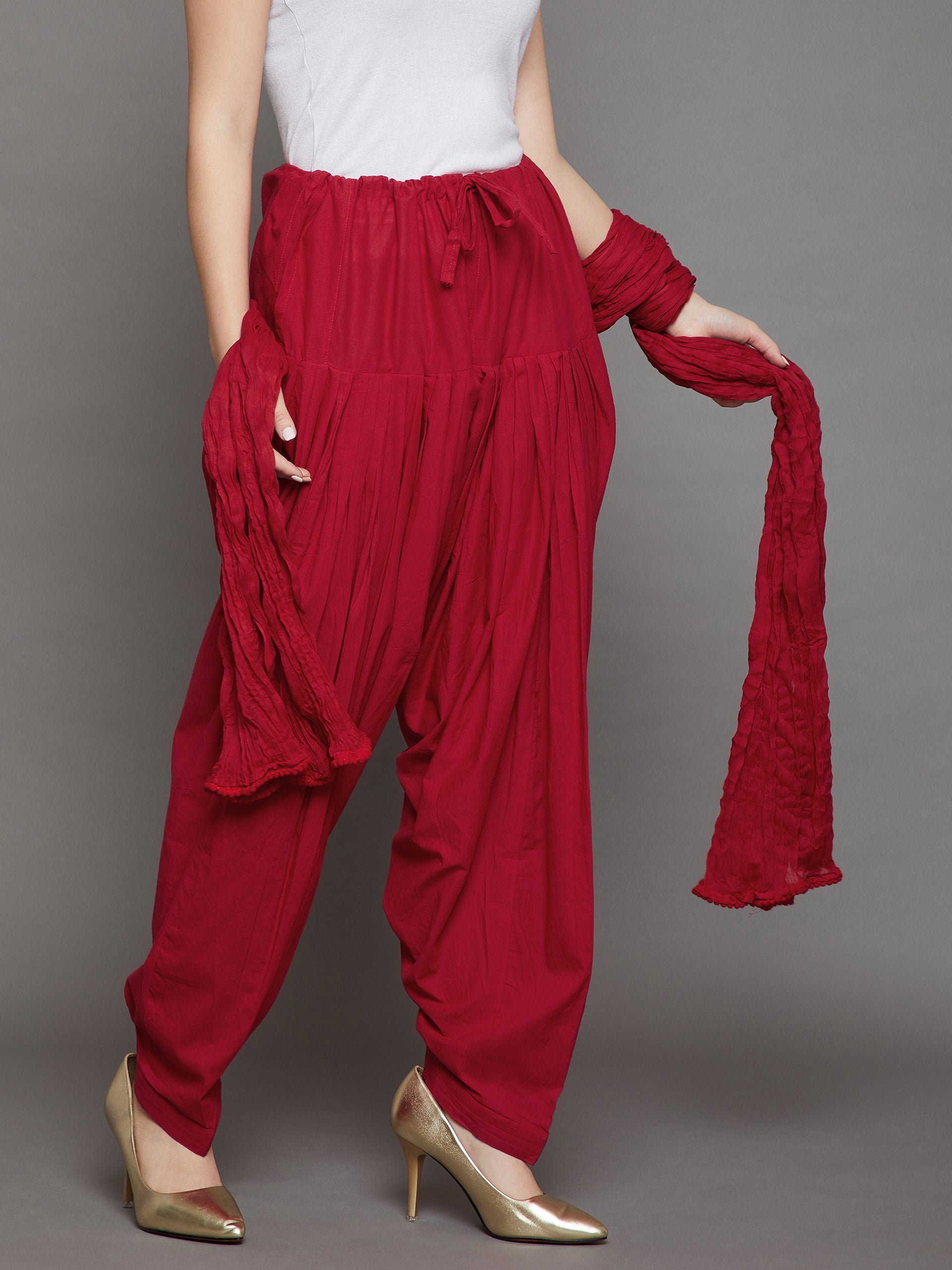 Red Cotton Plain  Patiala with Dupatta