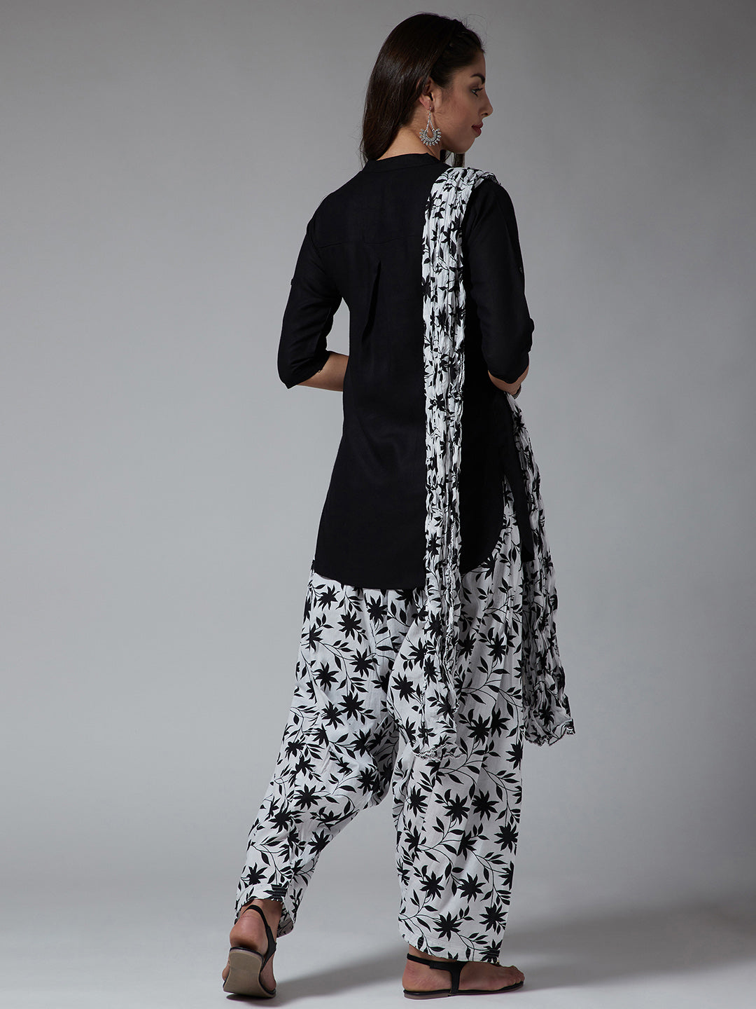 Retro Styled Patiala with Black Kurti Set