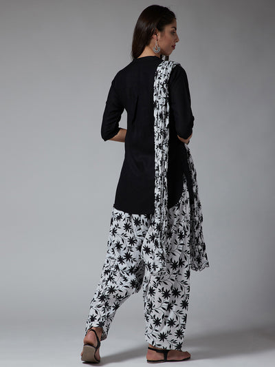Retro Styled Patiala with Black Kurti Set